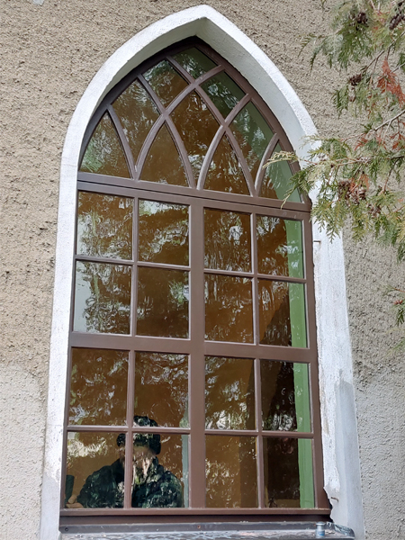 PriorauKirchenfenster2